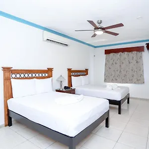 https://hotel-avenida-cancun.quintano-roohotels.com