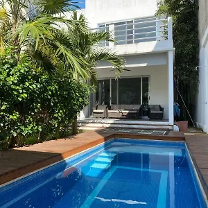 https://good-vibes-hostel.allrivieramayahotels.com